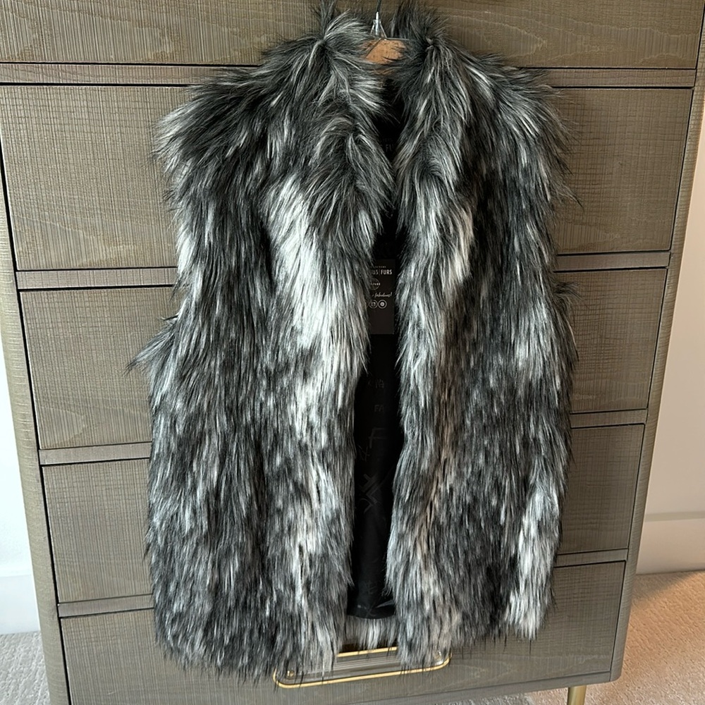 Fabulous Furs Smokey Fox Hook Vest